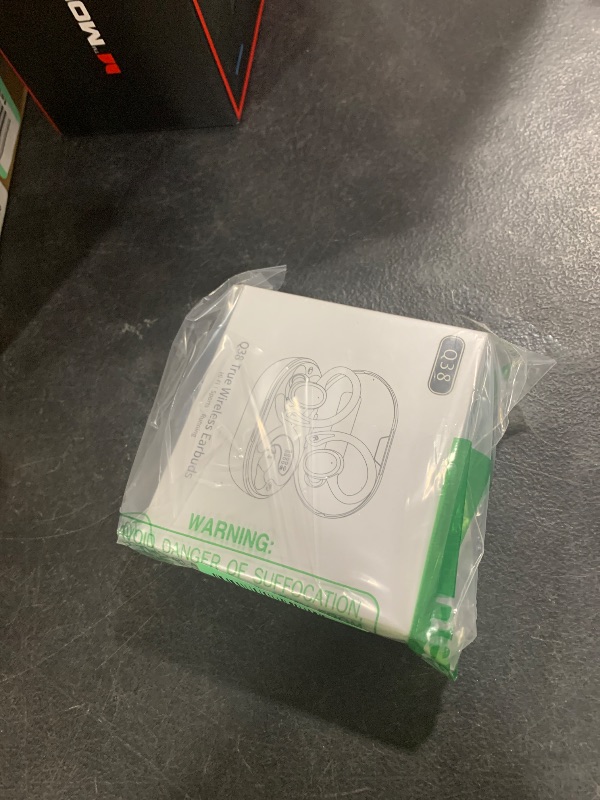 Photo 1 of Wireless Earbuds
