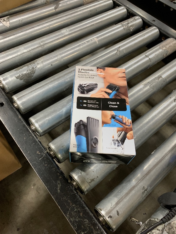 Photo 1 of Braun Electric Razor for Men, Series 3 310s Electric Foil Shaver, Rechargeable, Wet & Dry