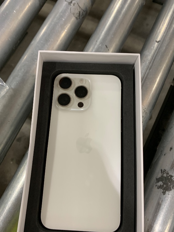Photo 1 of Apple iPhone 15 Pro Max, 512GB, White Titanium - Unlocked (Renewed)