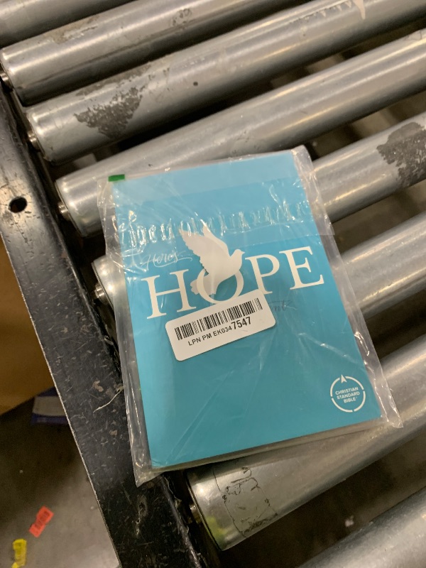 Photo 1 of Here's Hope New Testament: Christian Standard Bible