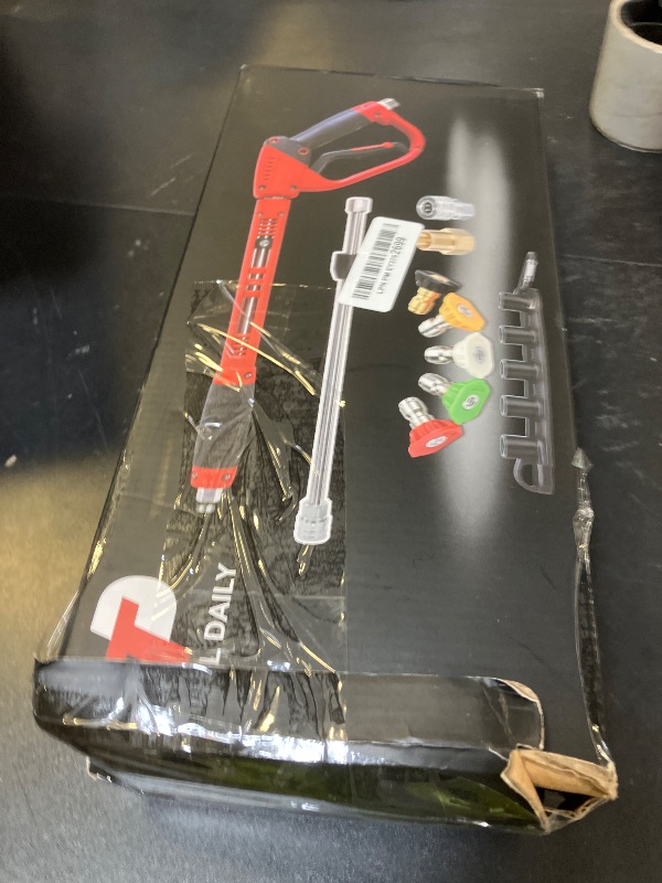 Photo 1 of Tool Daily Deluxe Pressure Washer Gun, with Replacement Wand Extension, 5 Nozzle Tips, M22 Fitting, 40 Inch, 5000 PSI
