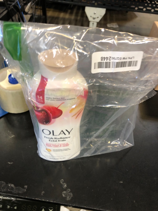 Photo 1 of Olay Body Wash for Women, Fresh Radiance, Refreshing & Renewing, Made with Plant Based Cleansers, B3 Botanical Complex, For All Skin Types, Black Cherry & Vanilla Scent, 22 fl oz