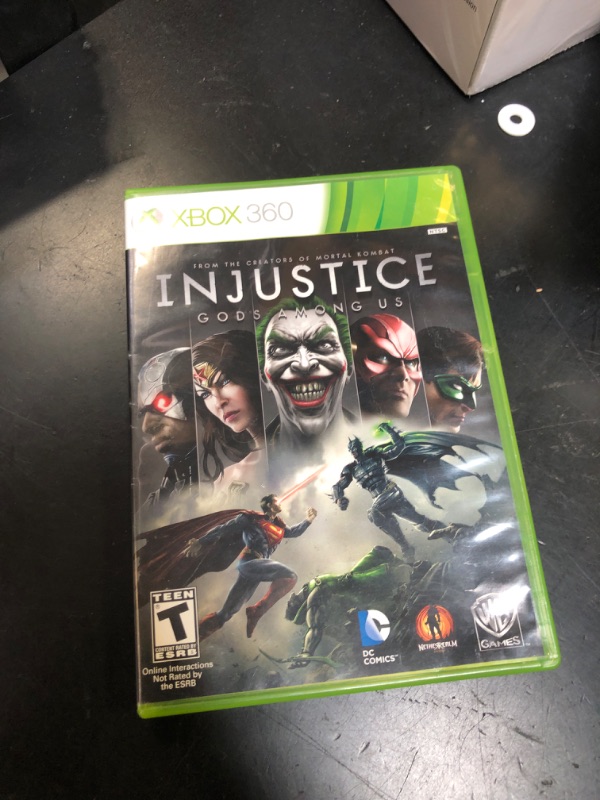 Photo 1 of Injustice: Gods Among Us - Xbox 360
