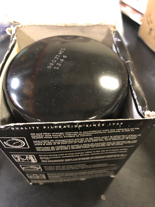 Photo 1 of WIX Racing Filters Oil Filter
