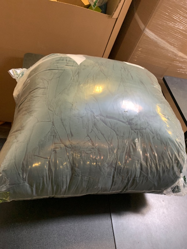 Photo 1 of Litanika California King Comforter Set Dark Emerald Green, 3 Pieces Cal King Oversized Chevron Boho Tufted Forest Green Bedding Comforter Sets, Fluffy Bed Set