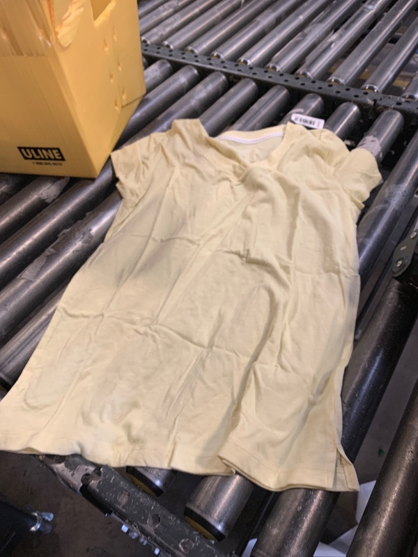 Photo 1 of SIZE XS YELLOW TEE