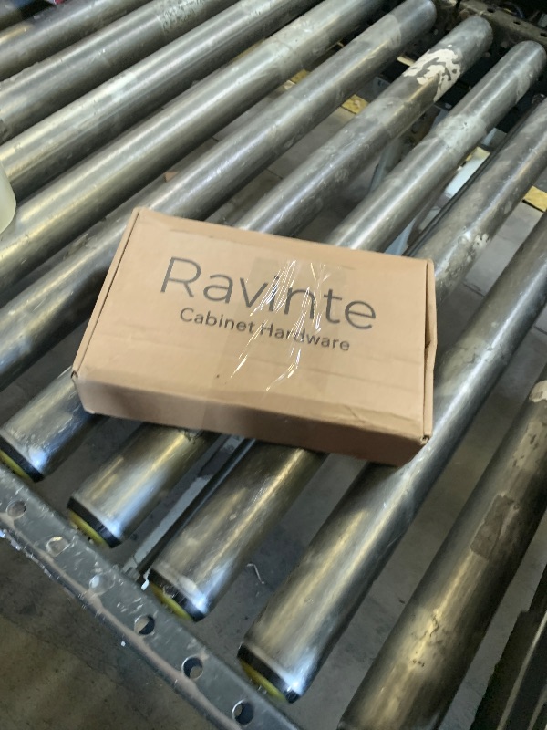 Photo 1 of Ravinte 10 Pack 5 Pairs Short Arm Kitchen Cabinet Hinges for 1/2 Inch Overlay Cabinet, Brushed Nickel 105 Degree Opening Angle Hinges, Soft Close Concealed with Mounting Screws for Face Frame Door