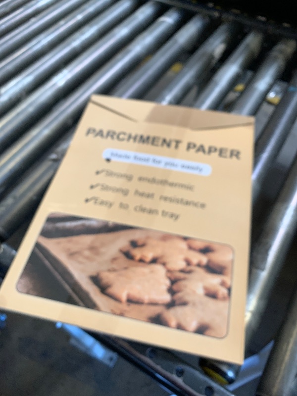 Photo 1 of 200Pcs Parchment Paper,12x16 Inches Non-Stick Precut Parchment Paper Sheets,Unbleached,Parchment For Baking Sheets,Fryer, Cooking,Oven,Perfect for Bread, Cakes, Barbecue