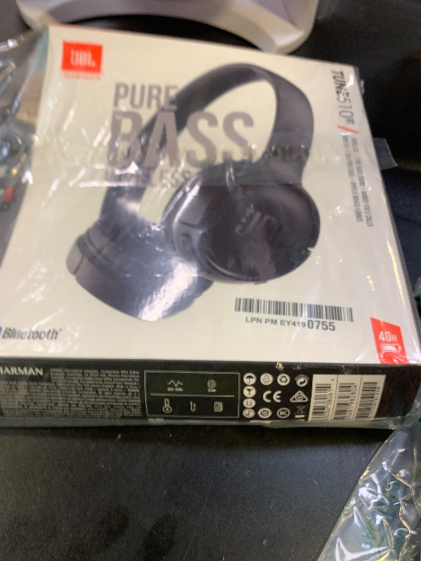 Photo 1 of JBL Tune 510BT - Bluetooth headphones with up to 40 hours battery, microphone for call, foldable and comfortable, Android and iOs compatible (Black)