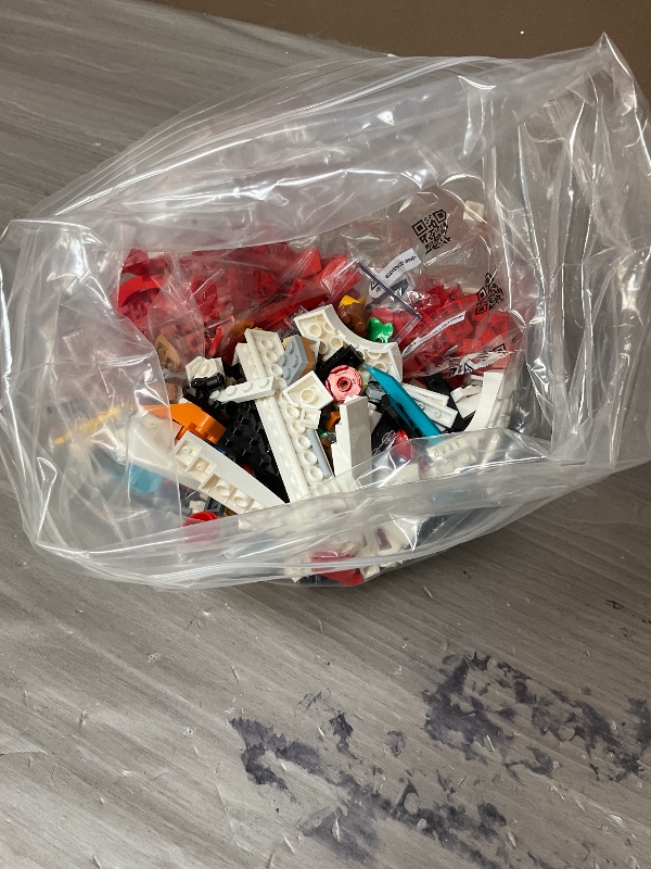 Photo 1 of Random Lego pieces 