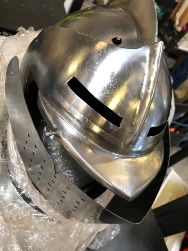 Photo 1 of THOR INSTRUMENTS Medieval Knight Tournament Close Armor Helmet Replica Halloween Role Play Gift Rustic Vintage Home Decor Gifts