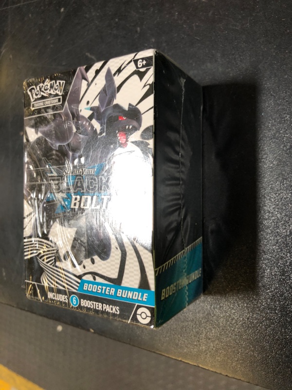 Photo 1 of Pokemon TCG Scarlet & Violet 10.5 Black Bolt Booster Bundle Set
