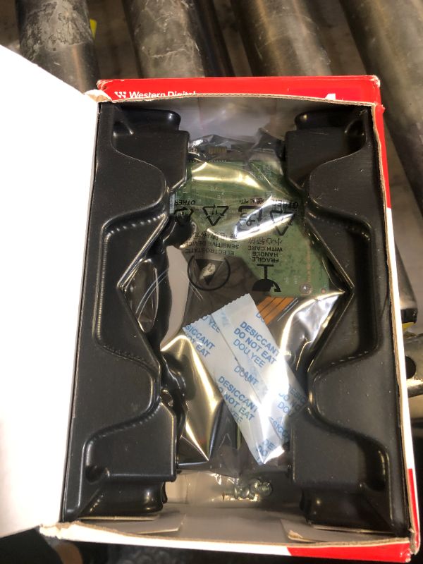 Photo 1 of Western Digital 4TB WD Red Plus NAS Internal Hard Drive HDD - 5400 RPM, SATA 6 Gb/s, CMR, 256 MB Cache, 3.5" -WD40EFPX