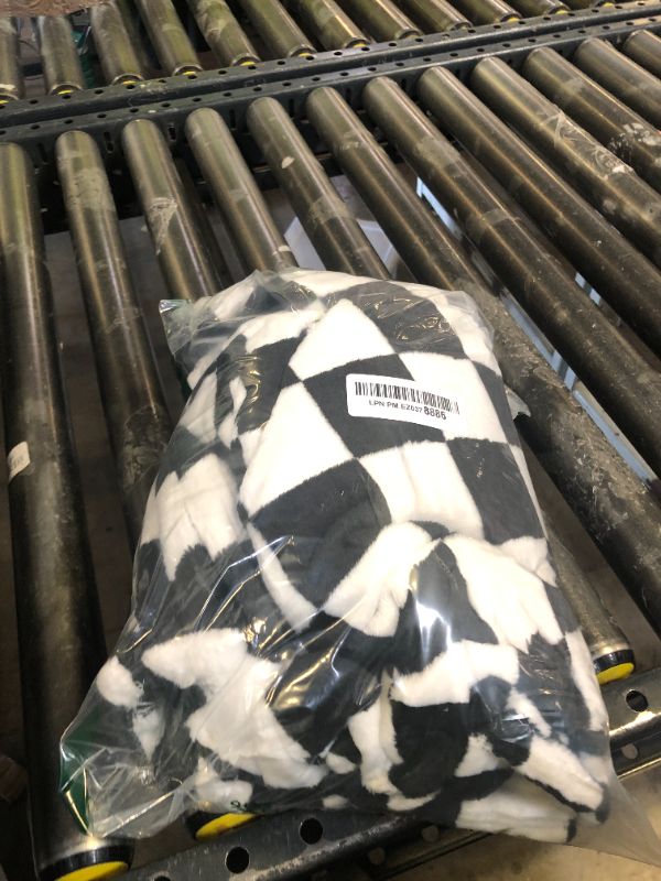 Photo 1 of LOMAO Throw Blankets Flannel Blanket with Checkerboard Grid Pattern Soft Throw Blanket for Couch, Bed, Sofa Luxurious Warm and Cozy for All Seasons (Black, 50"x60")