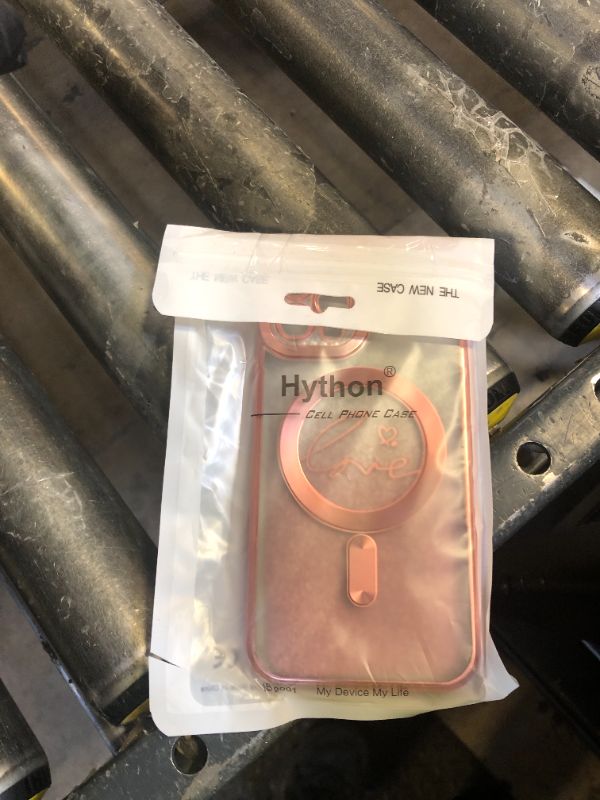 Photo 1 of IPHONE CASE