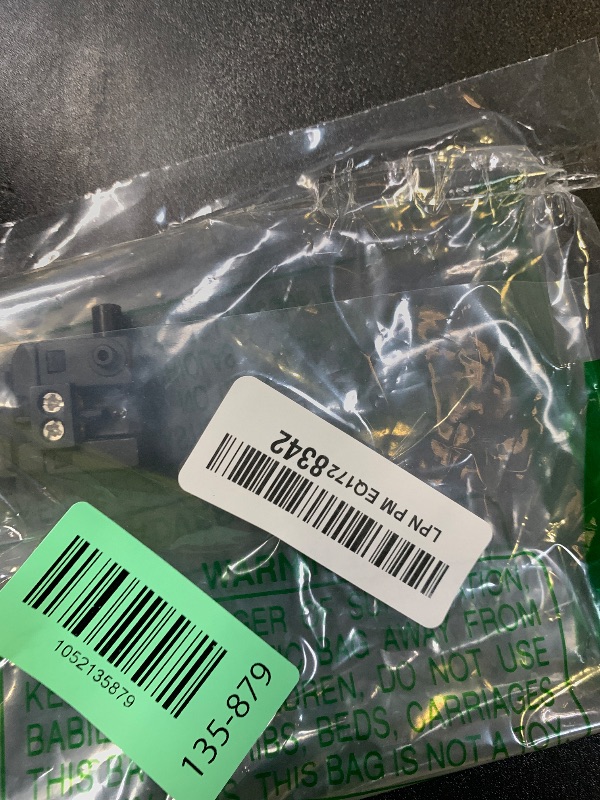Photo 1 of YUXSOUQ Power Switch 651923-1 Compatible with Makita Miter Saw LS1040 LF1000 LS0711Z LS1011N LS1013 LS1030N LS1211 LS1220 Replaces 650677-7