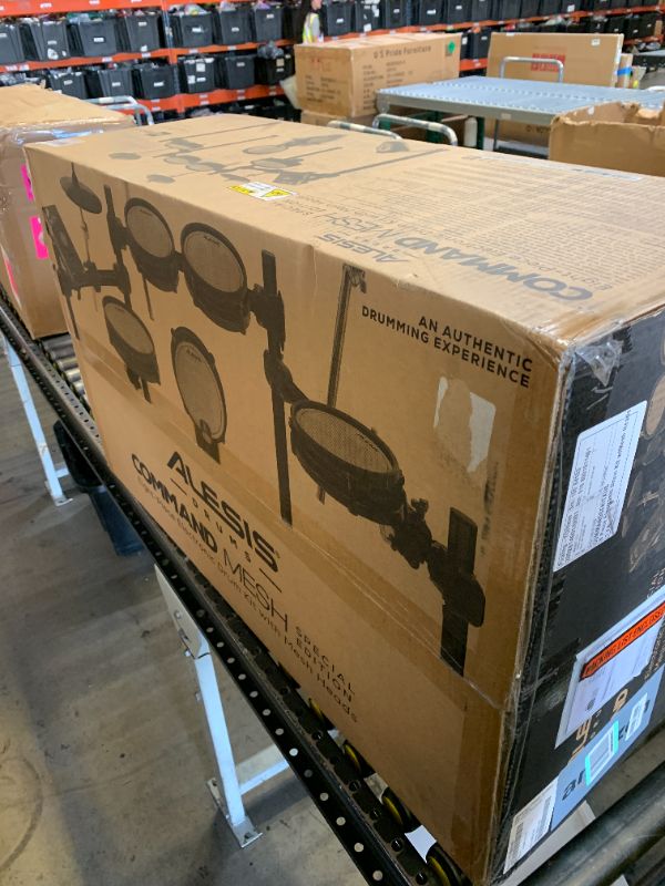 Photo 1 of Alesis Drums Command Mesh SE Kit - Electric Drum Set with Quiet Dual Zone Mesh Pads, USB MIDI Connectivity and 600+ Electronic & Acoustic Drum Sounds