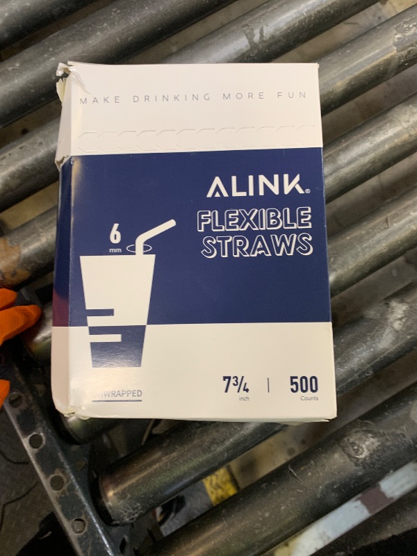 Photo 1 of ALINK 500-Pack Striped Flexible Drinking Straws, Plastic Disposable Bendy Straws - 7.75" x 0.23"
