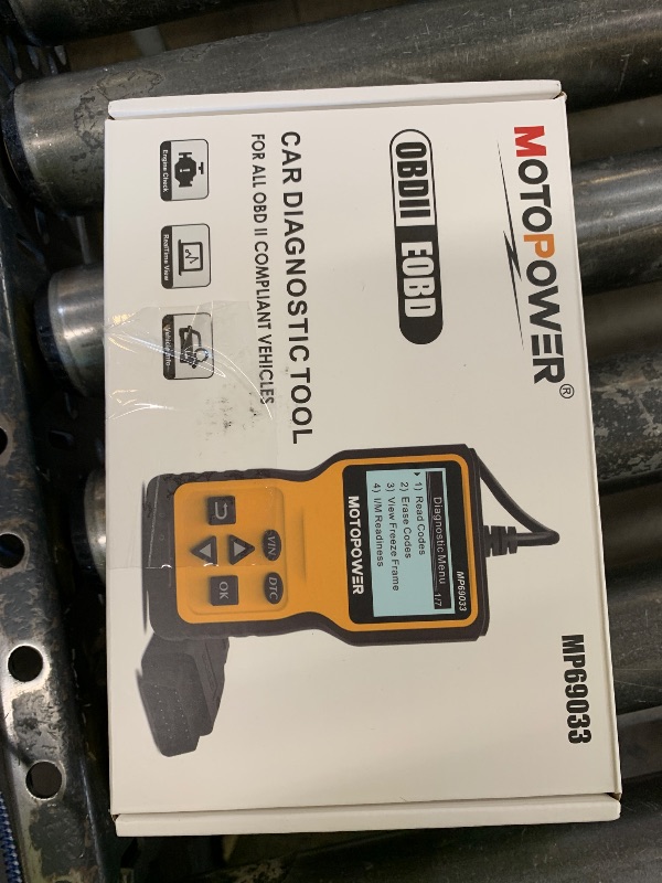 Photo 1 of MOTOPOWER MP69033 Car OBD2 Scanner Code Reader Engine Fault Scanner CAN Diagnostic Scan Tool for All OBD II Protocol Cars Since 1996, Yellow