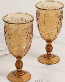 Photo 1 of XUWAIDSGN 7OZ PLASTIC VINTAGE WINE GLASSES