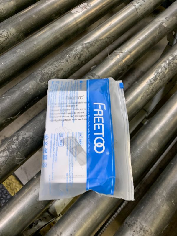 Photo 1 of freetoo LEFT WRIST BRACE