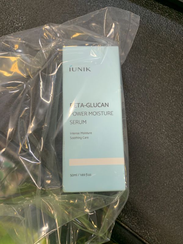Photo 1 of IUNIK Beta-Glucan Power Deep Moisture Vegan Serum Intense Hydration