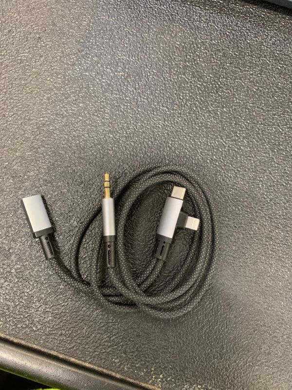 Photo 1 of  3 in 1 Aux Audio Cable