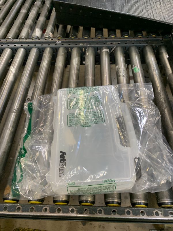 Photo 1 of ArtBin(R Translucent Quick View Carrying Case - Medium