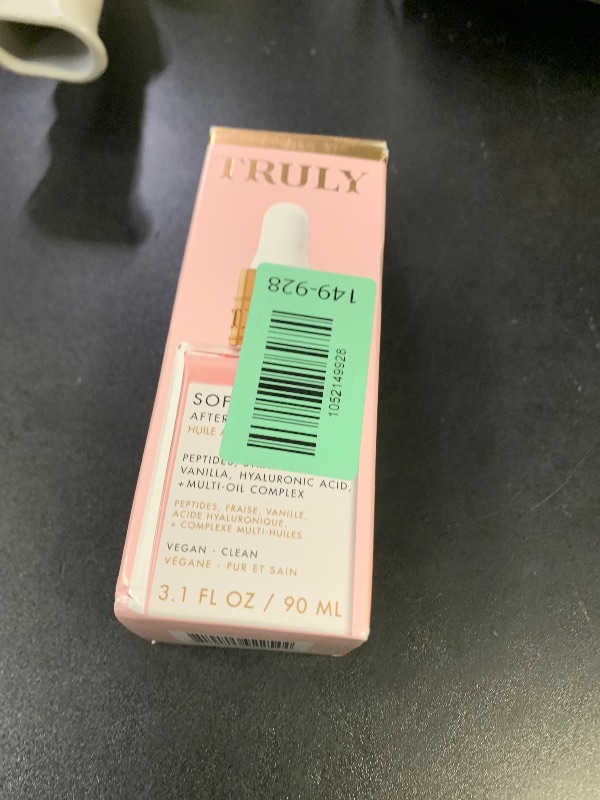 Photo 1 of Truly Beauty Soft Serve After Shave Oil | Hydrating Treatment for Ingrowns & Irritation | Peptides, Hyaluronic Acid & Strawberry Extract | Soothes & Smooths Skin | Strawberry Vanilla Scent (3.1 Fl Oz)