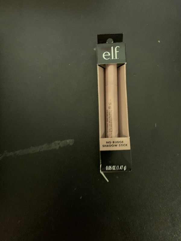 Photo 1 of e.l.f. No Budge Shadow Stick, Longwear, Smudge-Proof Eyeshadow, Twist-up Design & Built-in Sharpener, Vegan & Cruelty-Free, Magnetic Pull