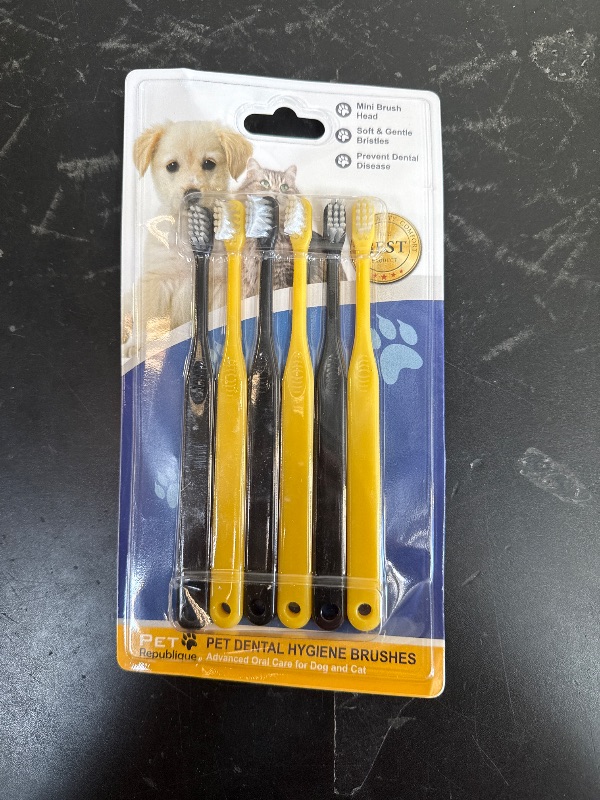 Photo 1 of Pet Republique Cat & Dog Toothbrush - Designed for Cats, Kittens, Puppies & Small Dogs (6 Count)