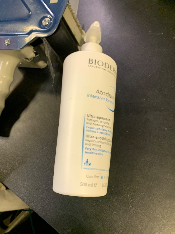 Photo 1 of Bioderma Atoderm Intensive Balm, Hydrating Balm For Dry To Atopic Sensitive Skin, Face & Body Moisturizer With Ultra Soothing Anti-Itching Formula, Fragrance-Free, Non-Greasy & Non-Sticky For Family