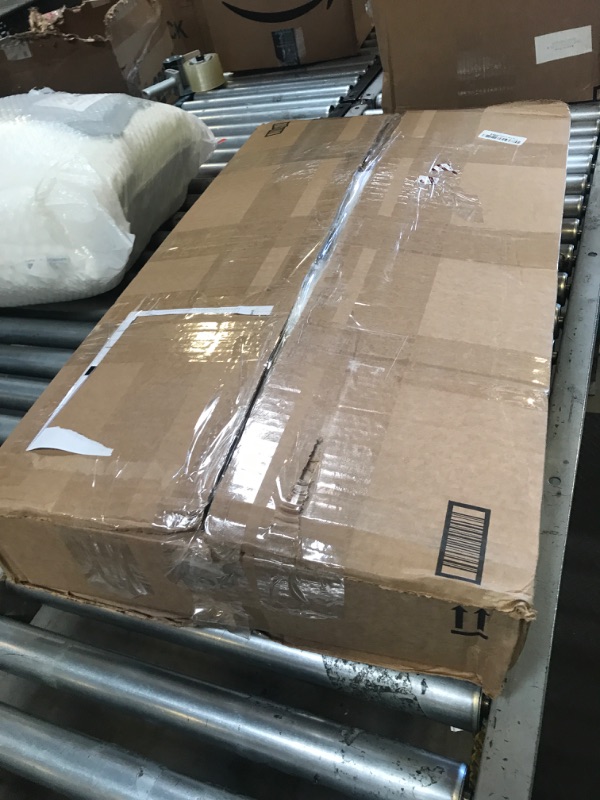 Photo 1 of Yalamila Goose Down Bed Pillows Queen Size Set of 2 (White), Hotel Collection Pillows for Sleeping, Gusseted Pillow for Side, Back, or Stomach Sleepers, 20" x 30"
