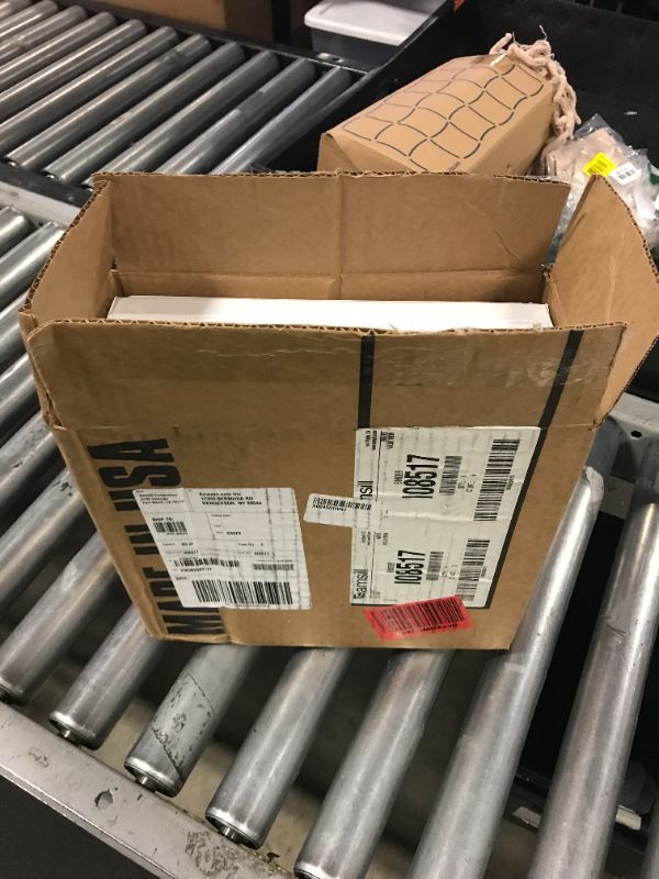 Photo 1 of 6 pack of White binders 