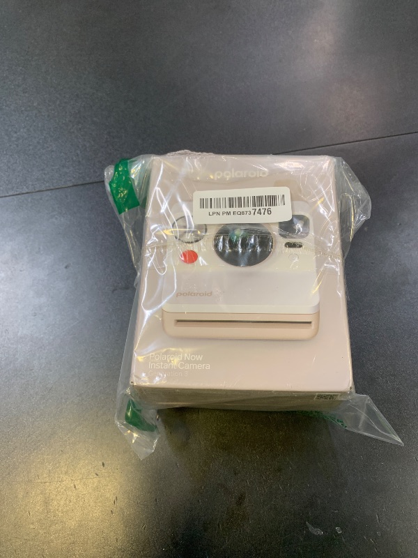 Photo 1 of Polaroid Now 3rd Generation I-Type Instant Film Camera - Pebble White - Camera Only No Film (9155)