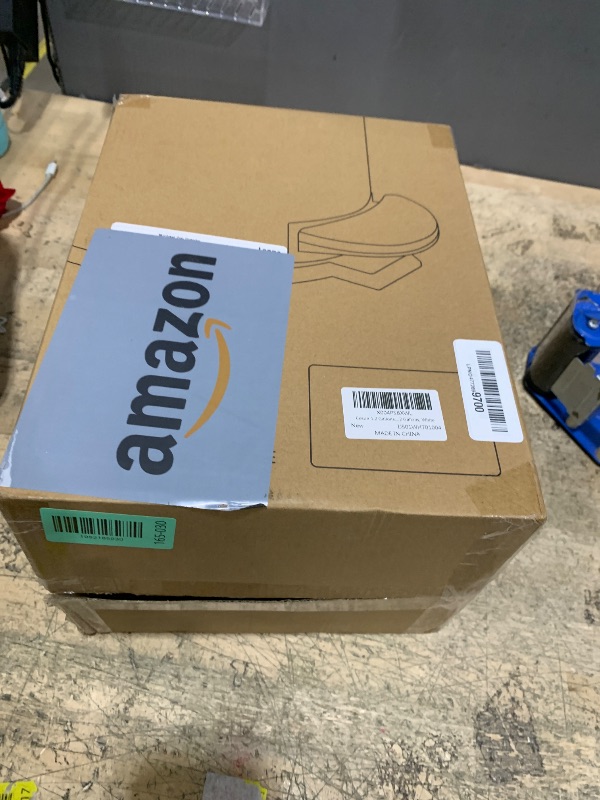 Photo 1 of **DENT ON SIDE OF TRASH CAN**Cesun 1.2 Gallons Small Trash Can with Lid, White Bathroom Garbage Can with Foot Pedal, Mini Round Wastebasket for Bathroom, Bedroom, Office, 4.5 Liters / 1.2 Gallons, White