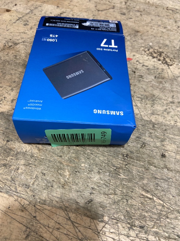Photo 1 of **packaging shows 4tb inside its 500 GB**SAMSUNG T7 Portable SSD, 4TB External Solid State Drive, Speeds Up to 1,050MB/s, USB 3.2 Gen 2, Reliable Storage for Gaming, Students, Professionals, MU-PC4T0T/AM, Gray