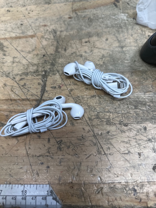 View 3 of [Apple MFi Certified] 2 Pack for iPhone Headphones Wired Earbuds/Earphones with Built-in Microphone & Volume Control HiFi Stereo Nosie Reduction for iPhone 14 13 12 11 Pro Max XS XR X 8, Plug and Play