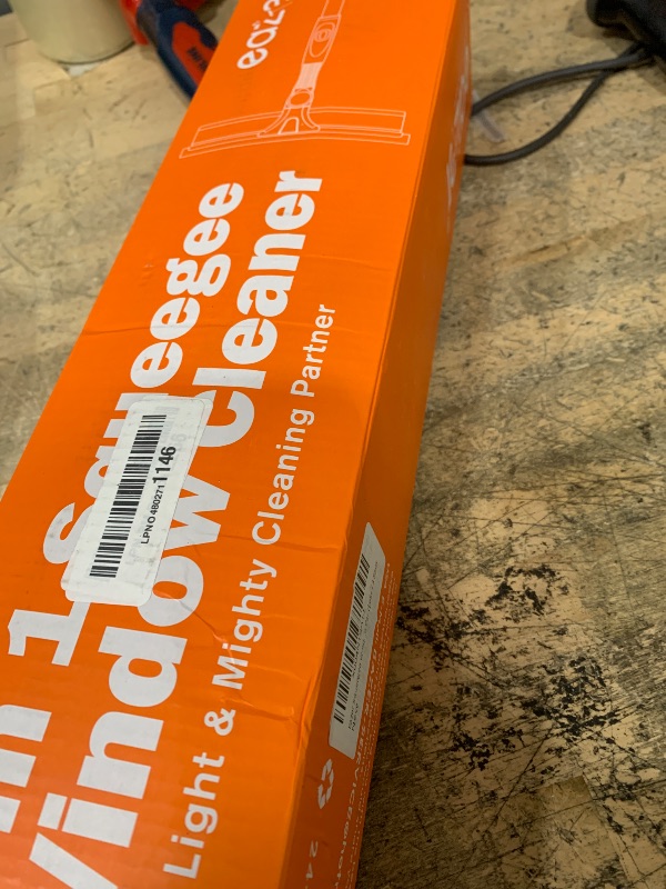 Photo 1 of 
2 in 1 squeegee