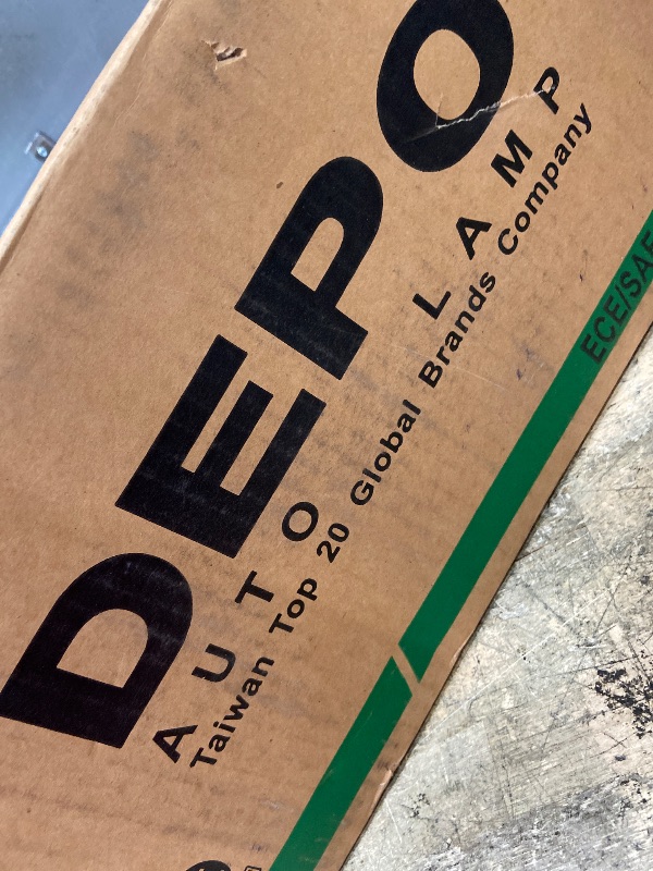 Photo 1 of ***FOR PARTS ONLY/ NON-FUNCTIONAL*** bella 2 Slice Slim Toaster, Fits-anywhere™ Kitchenware, 6 Setting Shade Control with Reheat & Cancel Buttons, Fits Sourdough, 10” Long Slot, Anti Jam & Auto Shutoff, 900 Watt, Surf