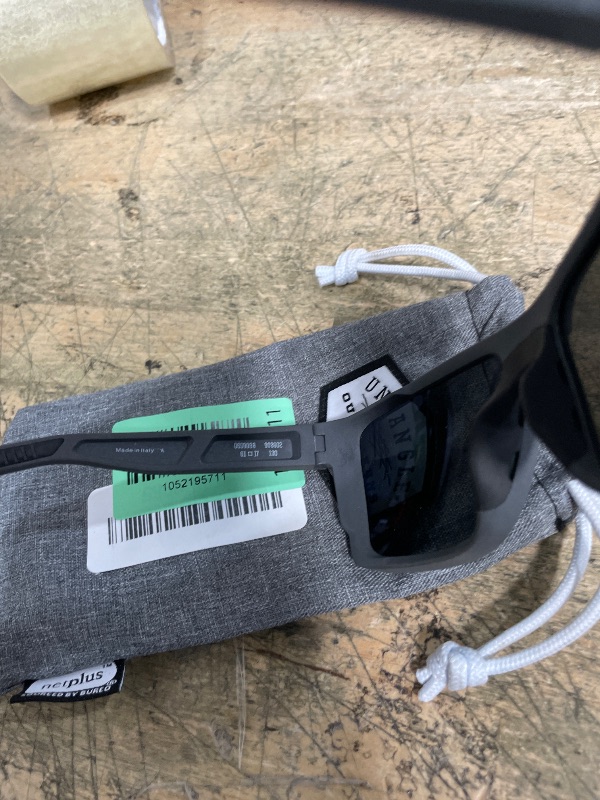 Photo 1 of ***missing charger***Costa Del Mar Mens Pargo Aviator Sunglasses, Net Dark Grey/Grey Polarized-580G, 61 mm