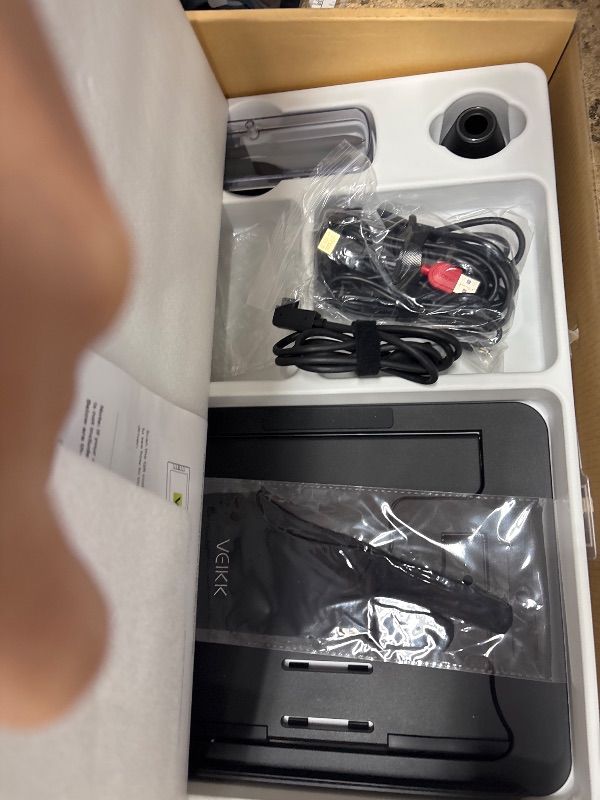 Photo 1 of *** UNABLE TO TEST DUE TO CHARGER TYPE ***VEIKK Drawing Tablet with Screen 15.6 inch Studio 16 Graphics Tablet with Full-Laminated AG Glass Screen,16K Levels Battery-Free Pen,Digital Drawing Pad for Computer (125% sRGB)