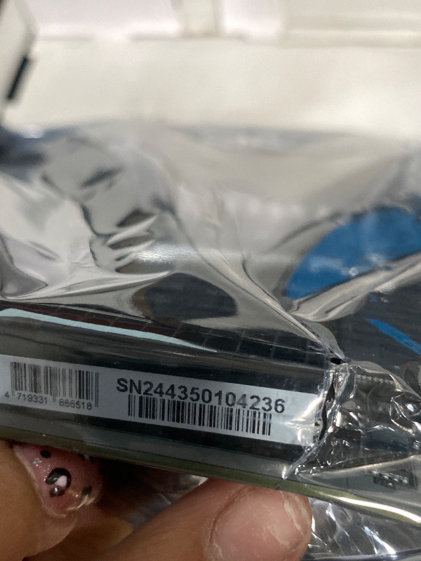 View 4 of **FOR PARTS ONLY BENT & BROKEN*** GIGABYTE B850M DS3H AMD AM5 mATX Motherboard, Support AMD Ryzen 9000/8000/7000 Series, DDR5, 8+2+2 Power Phase, 2X M.2, PCIe 5.0, USB-C, 2.5GbE LAN, EZ-Latch, 5-Year Warranty
