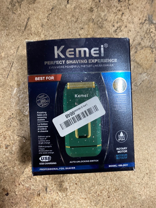 Photo 1 of ** FUNCTIONS BUT NOT VERY WELL** KEMEI Foil Shaver Double Electric Shaver for Men Electric Razors Head Shaver for Bald Men Barber Supplies Hair & Beard Trimmer Cordless Rechargeable, Green