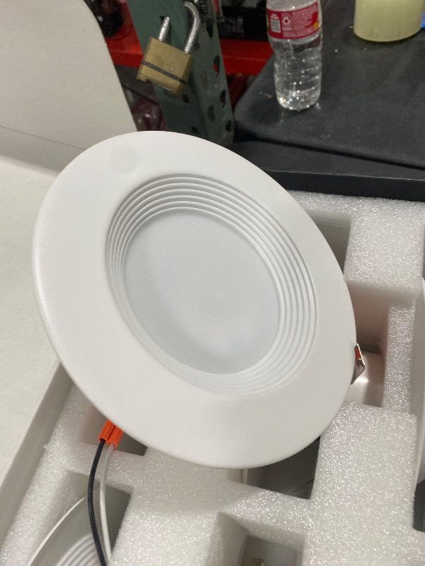 Photo 1 of DO NOT WORK*******Govee Smart Retrofit Recessed Lighting 6 Inch, Wi-Fi Bluetooth Direct Connect RGBWW Retrofit Can Lights, 65 Scene Modes, Works with Alexa & Google Assistant, 1000 Lumens, 6 Pack