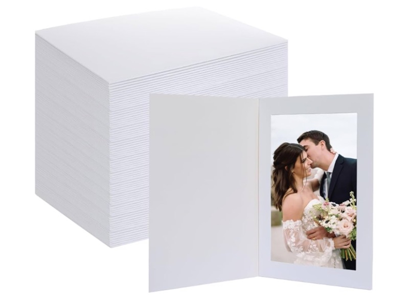 Photo 1 of 100 Pack Photo Folders 4x6 Paper Picture Frame Photo Frame Cards Cardboard Greeting Cards Photo Inserts for Christmas New Year Birthday Greeting Classroom DIY - White