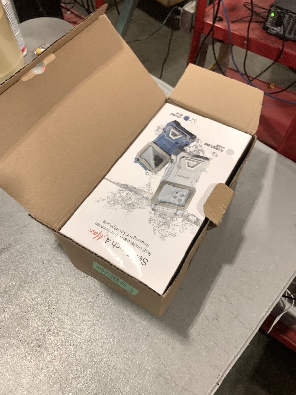 Photo 1 of DIVEVOLK Seatouch 4 Max Diving Phone Case compatiable for iPhone 12/13/14/15 Pro/15 Pro Max (not for iPhone16) Blue