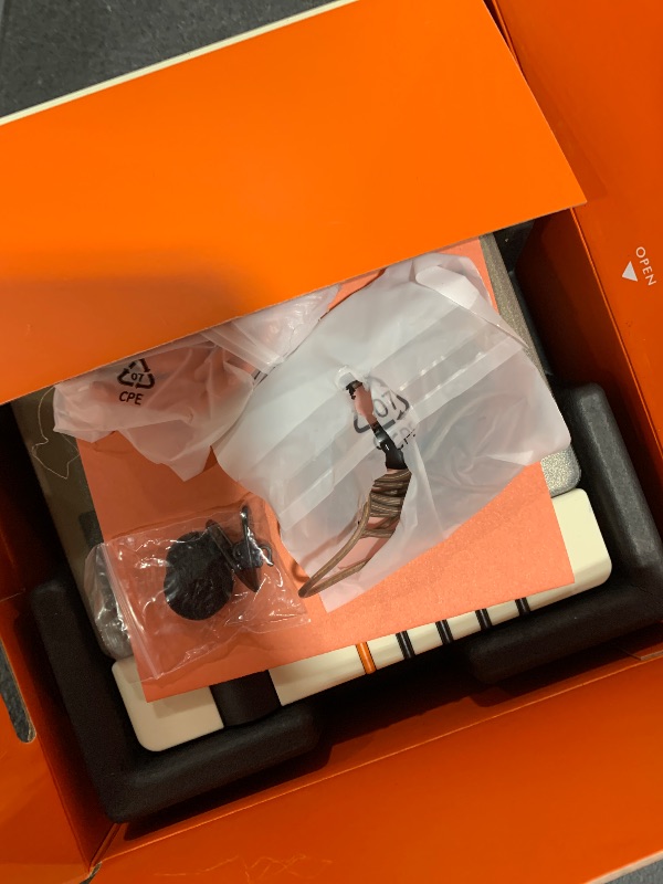 Photo 1 of R300 CD Player Portable Bluetooth Desktop Retro CD Players for Home,Without Speakers, Rechargeble Battery Small Compact Vintage CD Player,SPDIF Out,Brown