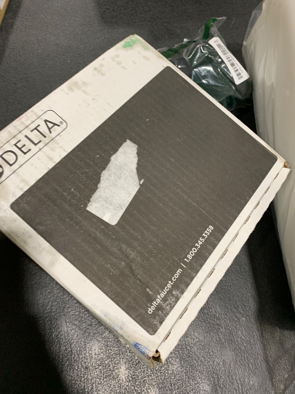 Photo 1 of Delta Faucet Tetra 17T Series Matte Black 6-Setting Integrated Diverter Valve Trim Kit, Black Diverter Valve Trim Kit, Shower Trim Kit, Matte Black T27T989-BL (Valve Not Included)