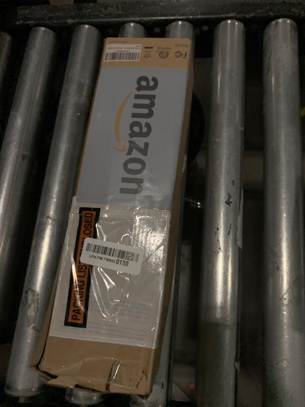 Photo 1 of 1 Pack Power Strip Surge Protector, 6 Outlets 4 USB Ports (2 USB C) 5Ft Long Extension Cords, Flat Plug Overload Protection Outlet Strip, Wall Mount for Home, Office and Dorm Essential, ETL Listed